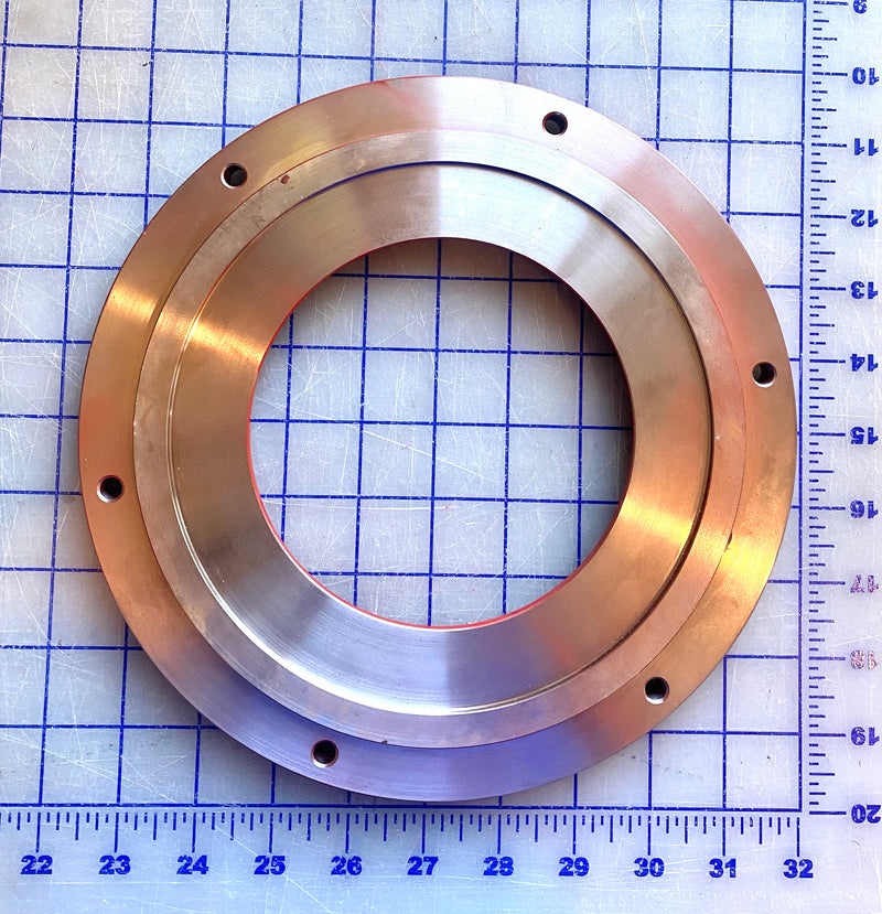 679 Seal housing, for Read Screen-All models RD-40, WM2000 and Norberg CV-40 screeners.